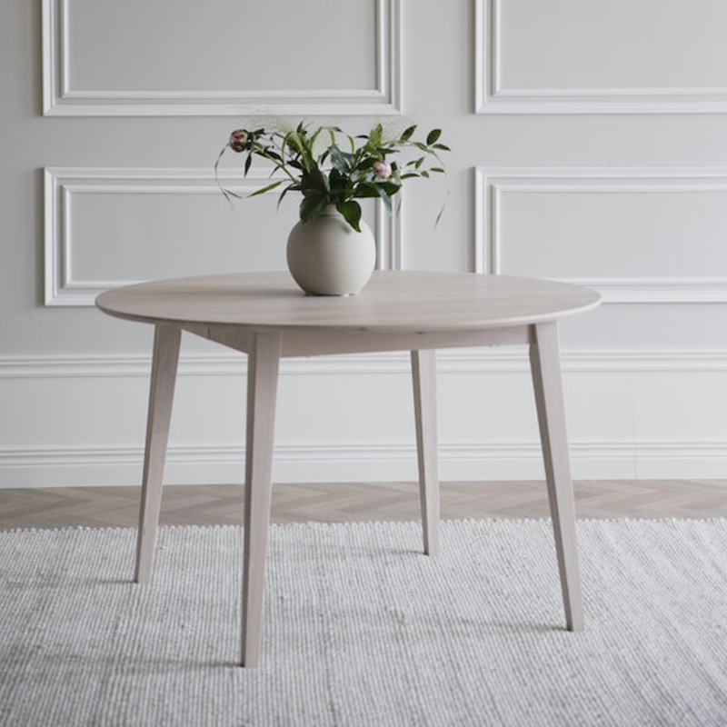Rowico Filippa pyöreä pöytä (jatkettava), valkopestytammi