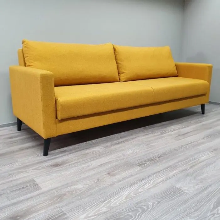 Sointu vuodesohva 3-istuttava okra