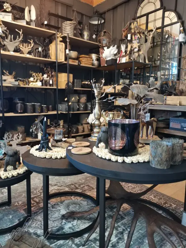 Tunturikaluste lappisisustus