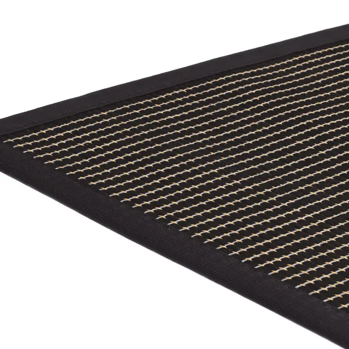 VM Carpet Lyyra-matto 70 musta, useita kokoja