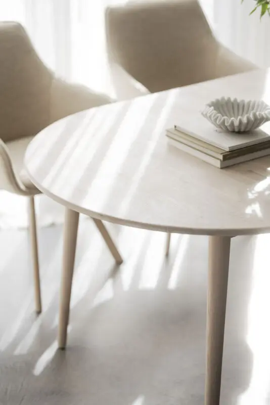 Rowico Tyler jatkettava ruokapöytä 105x170cm valkopestytammi - Image 6