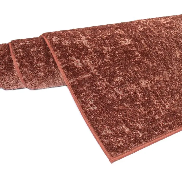 VM Carpet Basaltti-matto 300 mahonki, useita kokoja