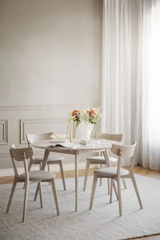 Rowico Yumi ruokapöytä pyöreä 115cm, valkovahattu tammi - Image 12