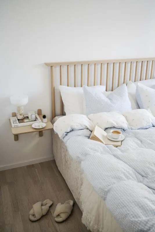 Rowico Camrose yöpöytä, valkovahattu - Image 3