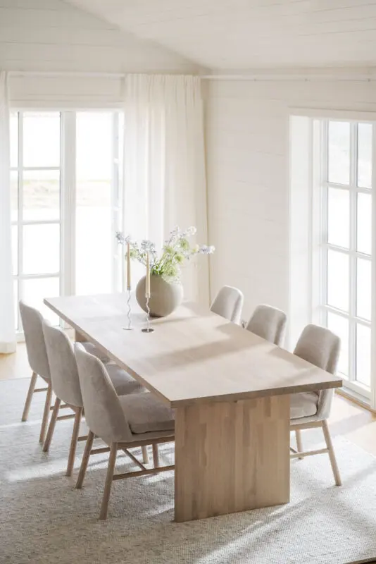 Rowico Amesbury ruokailutuoli beige/valkopestytammi - Image 11