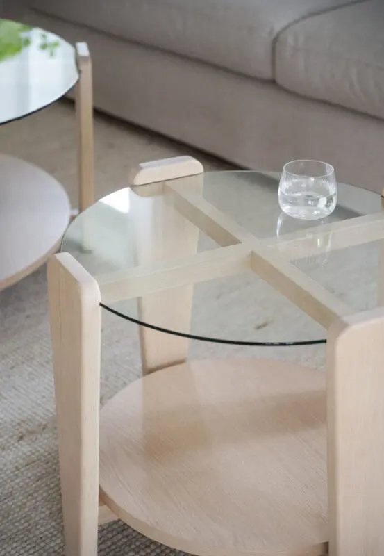 Rowico Arran sohvapöytä Ø52cm valkopesty tammi/lasikansi - Image 6