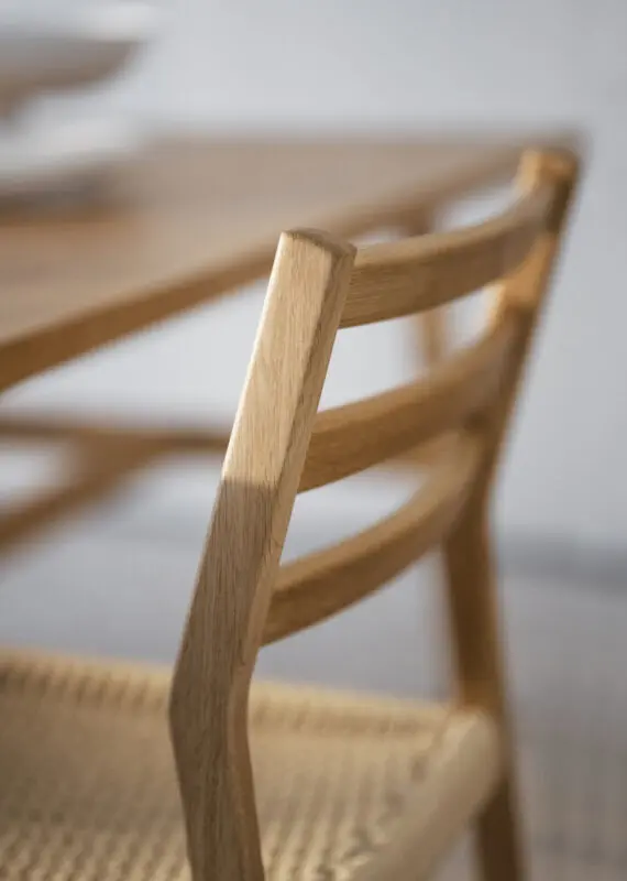 Rowico Harlan ruokailutuoli tammi/ punottu istuin - Image 4