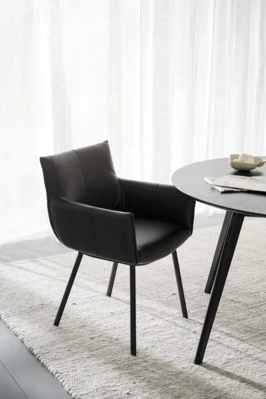 Rowico Hinckley käsinojatuoli musta nahka - Image 6