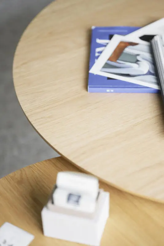 Rowico Hobart sohvapöytä Ø90cm, valkopestytammi - Image 3