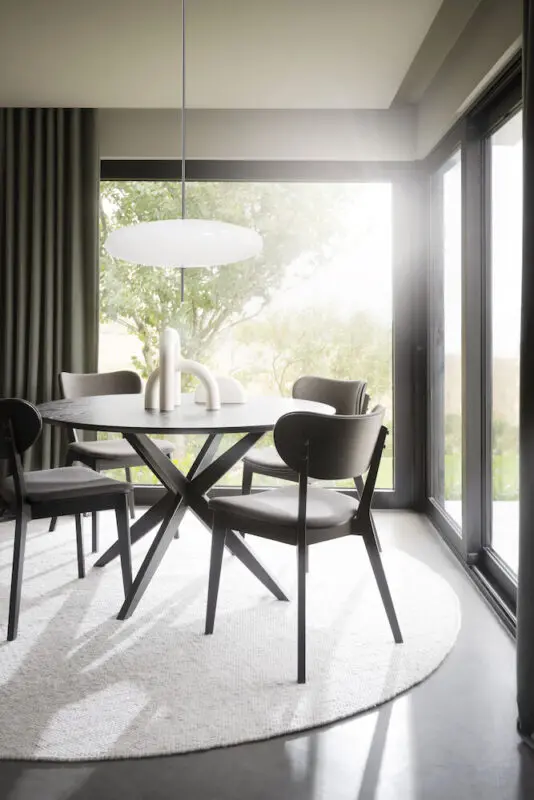 Rowico Calverton ruokapöytä Ø120cm, musta - Image 2