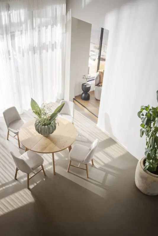 Rowico Glenside jatkettava pyöreä pöytä Ø130cm, tammi - Image 4