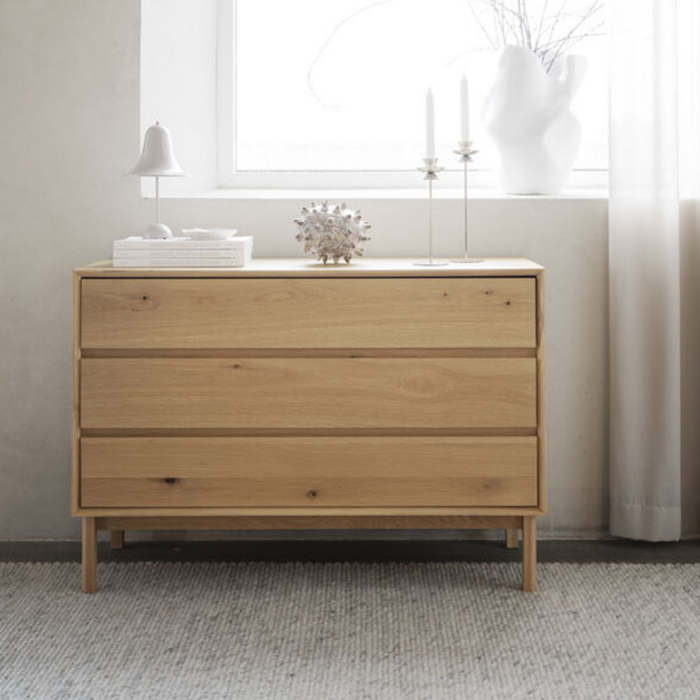 Rowico Mackay lipasto 3-laatikkoa leveä, tammi