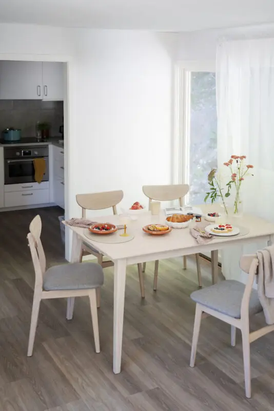 Rowico Filippa jatkettava ruokapöytä 90x140cm, valkopestytammi - Image 4