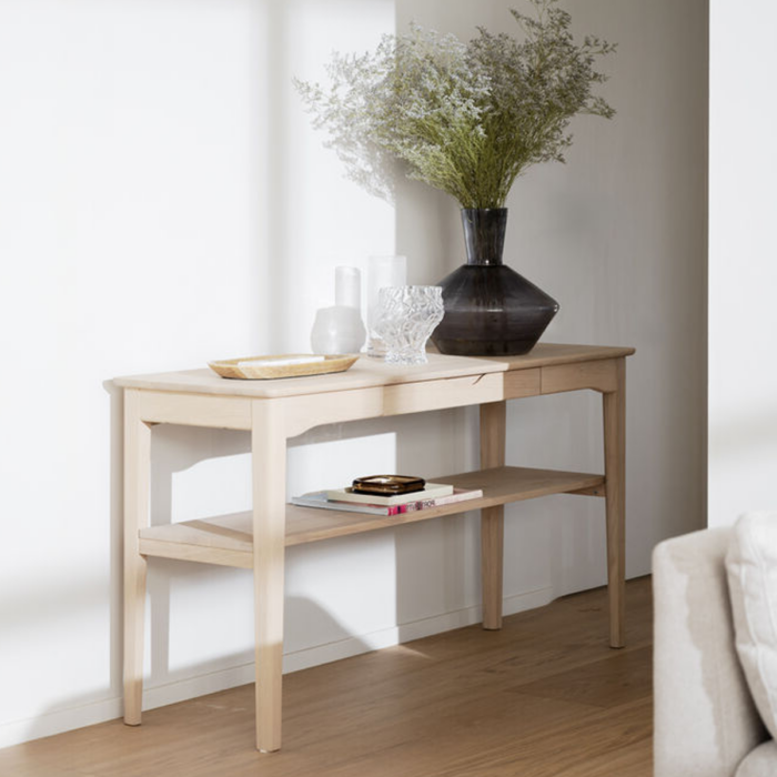 Rowico Markham sivupöytä, valkopestytammi