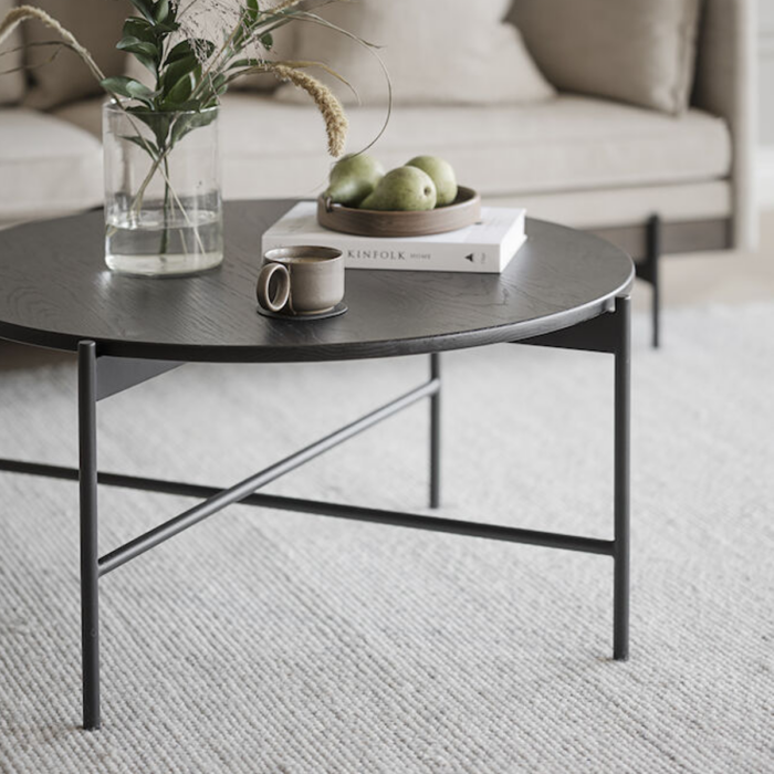 Rowico Skye pyöreä sohvapöytä, musta