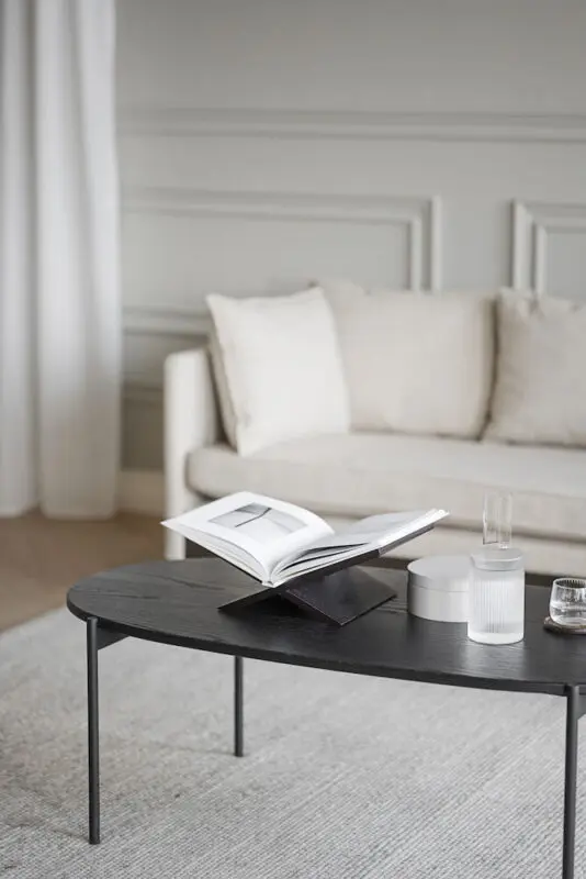 Rowico Skye ovaali sohvapöytä 80x40cm, musta - Image 4