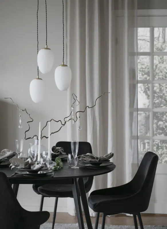 Rowico Sierra ruokailutuoli, musta sametti - Image 2