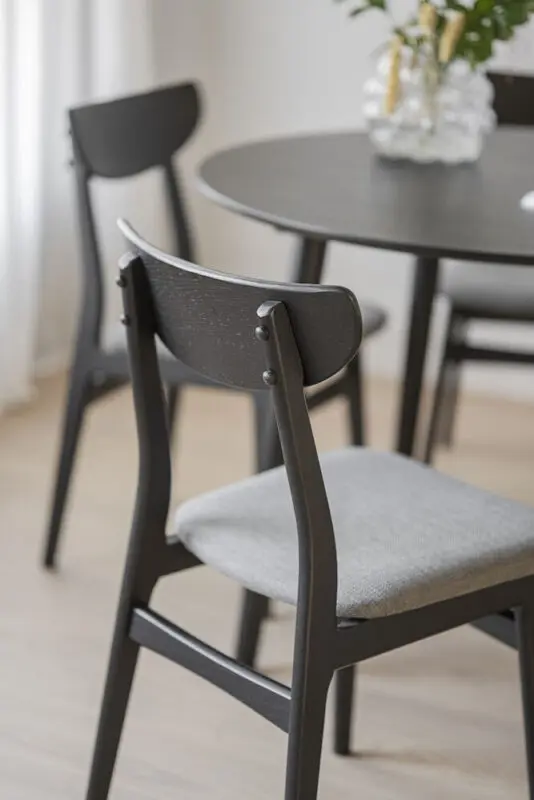 Rowico Rodham ruokailutuoli, musta - Image 4