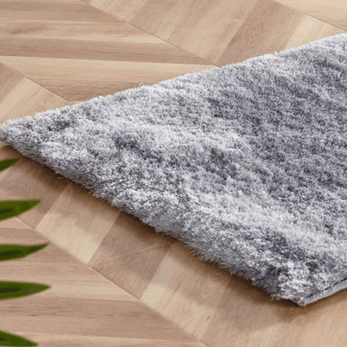 Mindy nukkamatto vaaleanharmaa