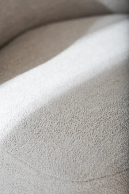 Rowico Roselawn pyörivä nojatuoli light beige - Image 2