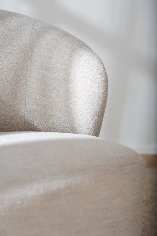 Rowico Roselawn pyörivä nojatuoli light beige - Image 3